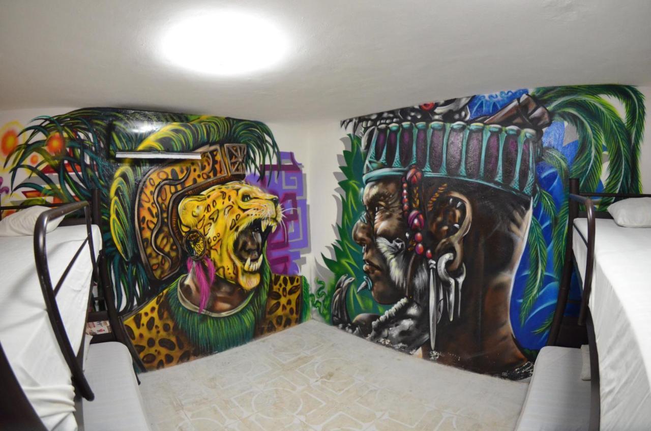Fiesta Party Hostel - 坎昆 外观 照片