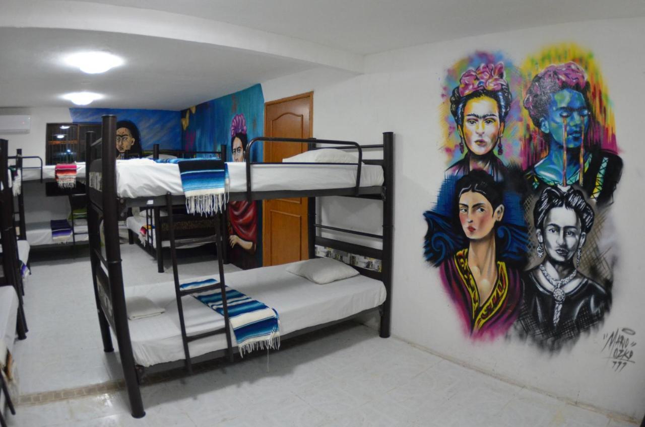 Fiesta Party Hostel - 坎昆 外观 照片