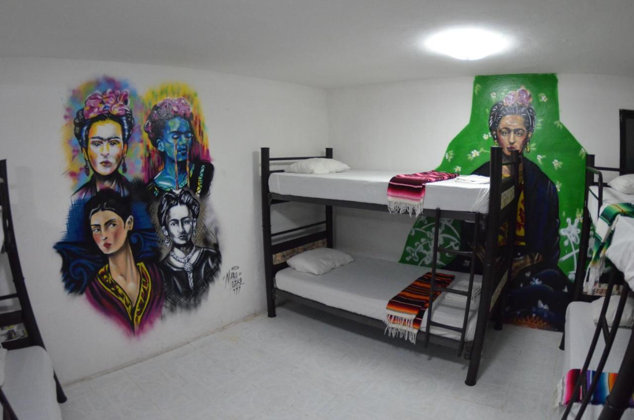 Fiesta Party Hostel - 坎昆 外观 照片